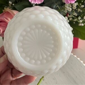Anchor Hocking White Textured Glass Bowl